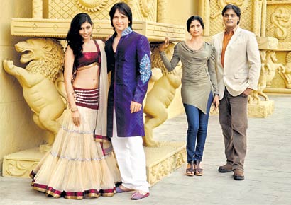 Models Shruti Iyer and Param Vir pose with designer Reshma Gangji and choreographer Rahul Dev Shetty 
