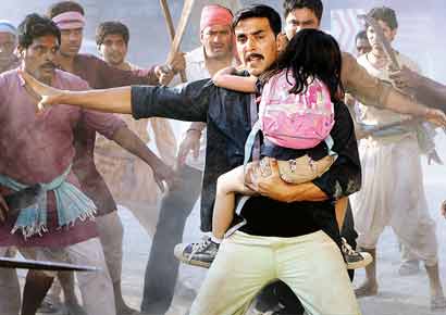 A scene from <i>Rowdy Rathore</i>