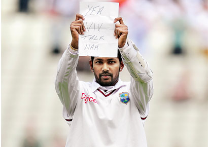 Denesh Ramdin celebrates his century with a note for Viv Richards during the third Test against England at Edgbaston on Sunday. 
