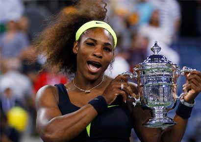 Serena Williams with the US Open trophy