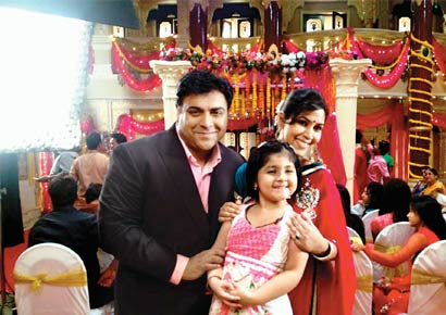 <i>Bade Acche Lagte Hain</i>