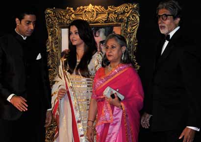 The Bachchans — Abhishek, Aishwarya, Jaya and Amitabh walk in for the premiere of <i>Jab Tak Hai Jaan</i>