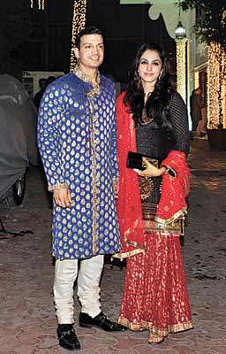 (Pramod Thakur, Rajneesh Londhe & Ashwini Sawant/DNA) Timmy Narang with Isha Koppikar