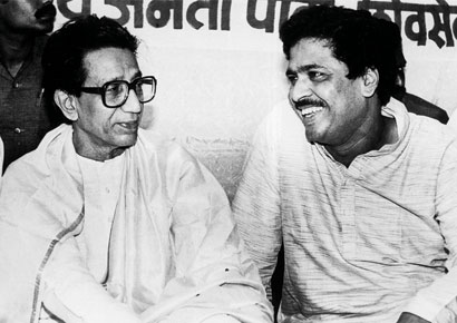 BJP leader Pramod Mahajan (left) had proposed the idea of an alliance to Thackeray in 1984