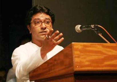 aadesh bandekar wife