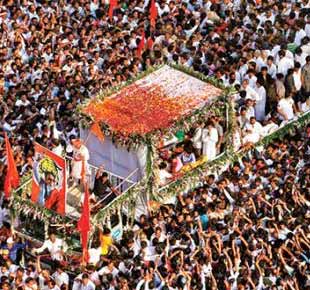 How newspapers in Mumbai covered Bal Thackeray's funeral