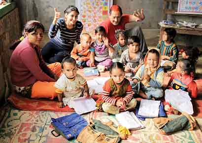 Vidya T helps teach the children of Sunargaon, Uttarakhand