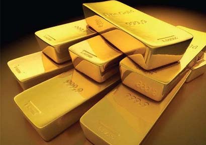 Gold prices set a fresh all-time high of Rs32,950 per 10 grams in Delhi
