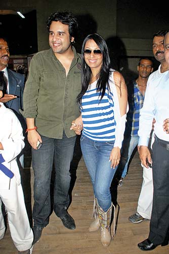 Krushna Abhishek with Kashmira Shah 
