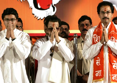 Raj Thackeray, Bal Thackeray, Uddhav Thackeray (L-R)