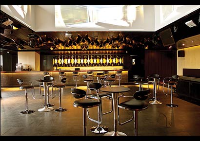 F Lounge.Diner.Bar, the venue of the second edition of F In Focus, that salutes talents in the field of fashion, in honour of couturier and stylist Manish Malhotra.