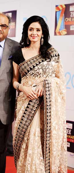 Sridevi’s ethnically-styled bling adds a touch of glamour.