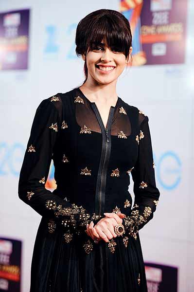 Genelia Deshmukh’s statement ring sets the tone for her look.