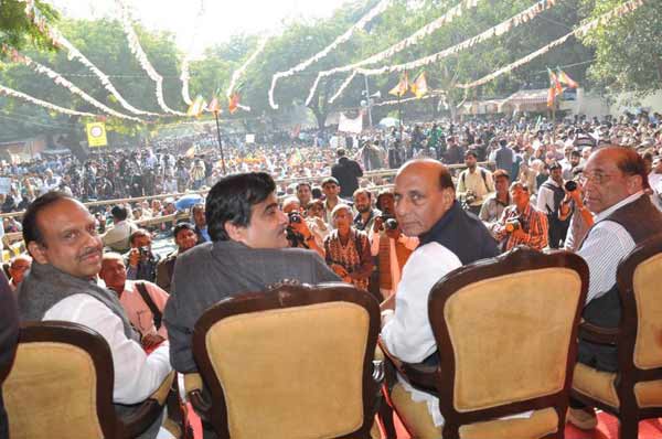 Singh’s dramatic elevation to the top party post caps a period of big political churnings within BJP divided on re-electing Gadkari as president for a second time.
It was Singh who had handed over the baton to Gadkari in December 2009. But in a sudden and dramatic last-minute twist, Gadkari, facing allegations of dubious funding of his company, was last night forced out of the race for BJP President's post for a second term and Rajnath emerged the consensus choice.
BJP backs Rajnath Singh, appreciates Nitin Gadkari's tenure