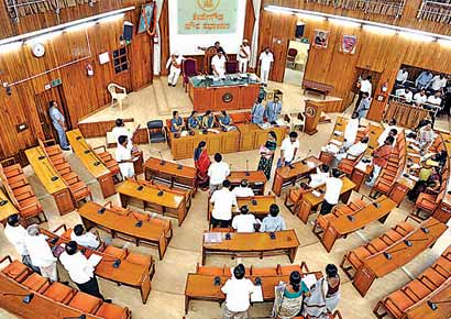 The BBMP council meeting scheduled at 10.30am failed to start in time on Wednesday. It was adjourned twice before it finally started after 3pm.