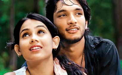 A still from the film <i>Kadal</i>