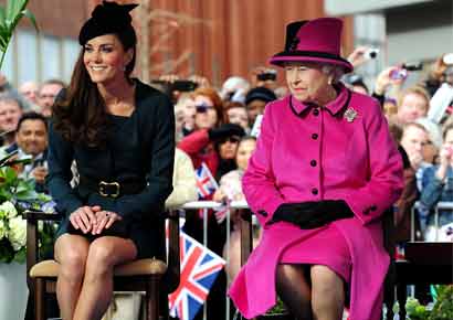 Queen Elizabeth with Kate Middleton 
