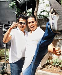 Akshay and Anil posed for pictures together at the re-union of sorts. On a parting note, the actors said, 