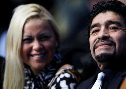 Diego Maradona with Veronica Ojeda.