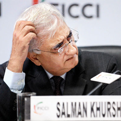 Salman Khurshid's comparison of the Chinese incursion to 'acne' on the face of a beautiful woman on Thursday wasn't questioned by the media.