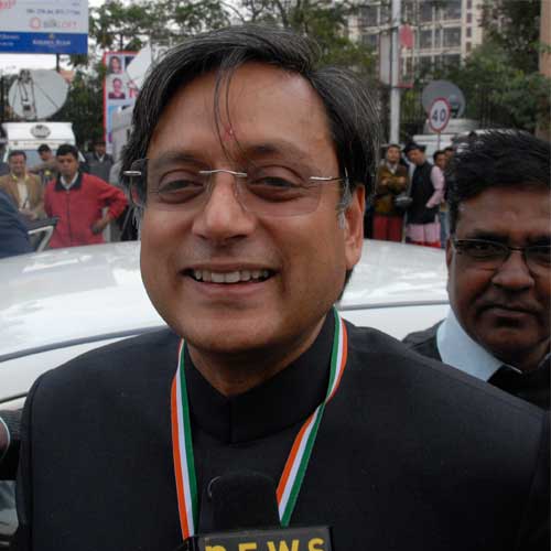 Mahatma Gandhi's 'gram raj' vision unrealistic: Shashi Tharoor - India - DNA