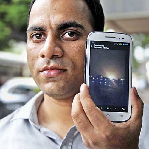 Eyewitness Mohsin Khan shows the video he shot after the fire broke out on INS Sindhurakshak.