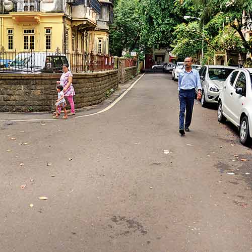 While motorists are breaking their backs driving elsewhere in the city, Matunga locals have a smooth ride.