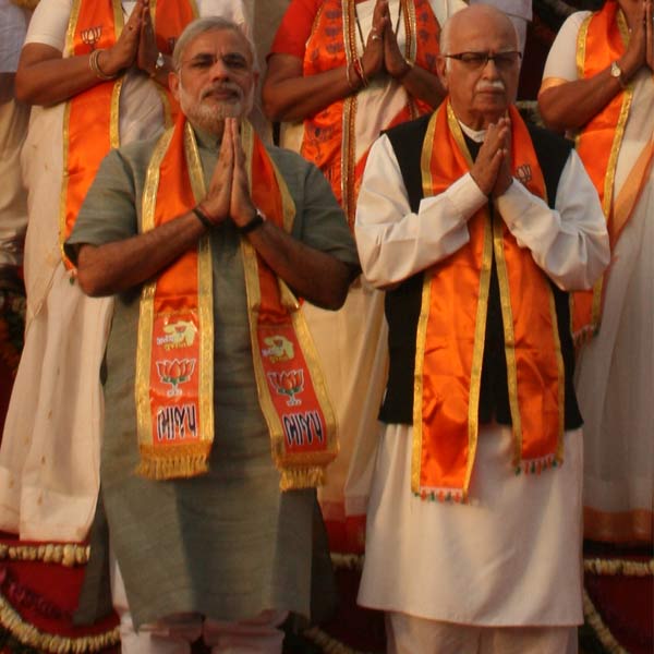 LK Advani and Narendra Modi 