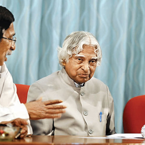 Former president APJ Abdul Kalam at the international 
conference on computational and data intensive science and Silver Jubilee Foundation Day celebrations of CSIR Fourth Paradigm Institute on Monday.