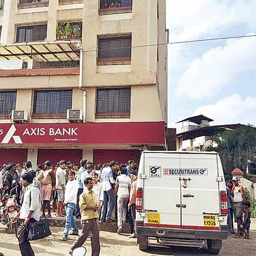 The cash delivery van outside Axis Bank in Nalasopara where the robbery took place.