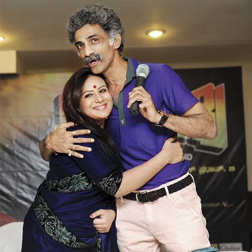 Makarand Deshpande with Pooja Gandhi at Abhinetri's launch.