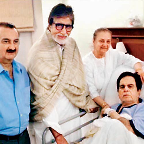 Amitabh Bachchan, Dilip Kumar and Saira with a friend at the 
hospital.