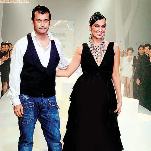 Ashish Soni takes a bow at one of his earlier shows earlier show.