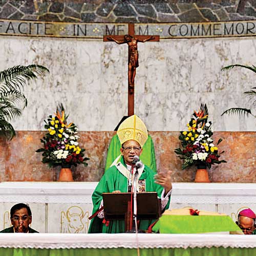 Cardinal Oswald Gracias at Holy Mass on the opening of the Marriage Encounter celebrations at Goregaon on Sunday.