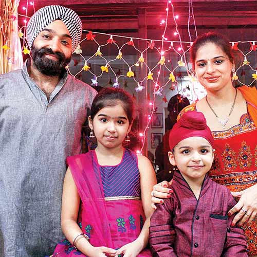 Vashi's Chhabra family celebrate Diwali by visiting the gurudwara and distributing Kada Prasad.