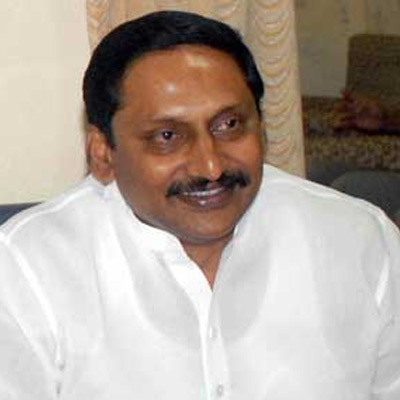 Telangana issue: Andhra Pradesh Chief Minister <b>Kirankumar Reddy</b> meets Sonia <b>...</b> - 1860261