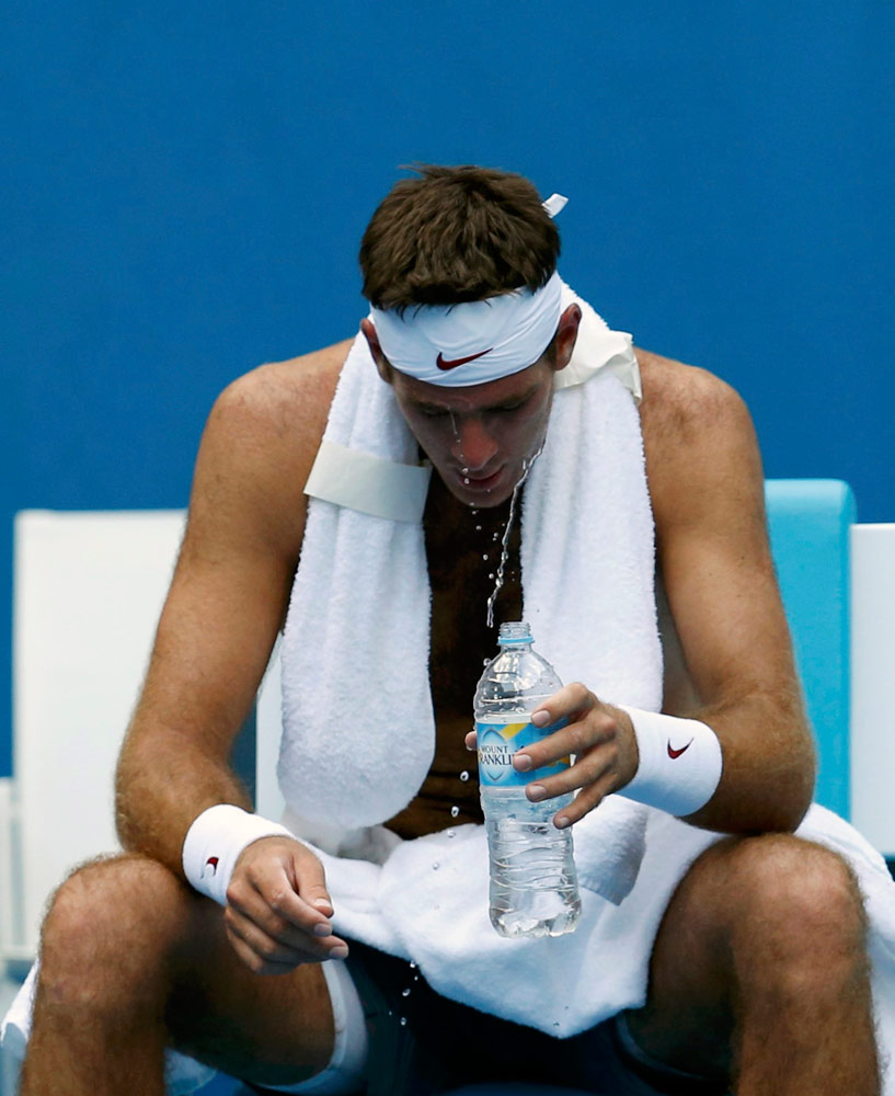 Tennis stars feel the heat at Australian Open as temperatures soar to