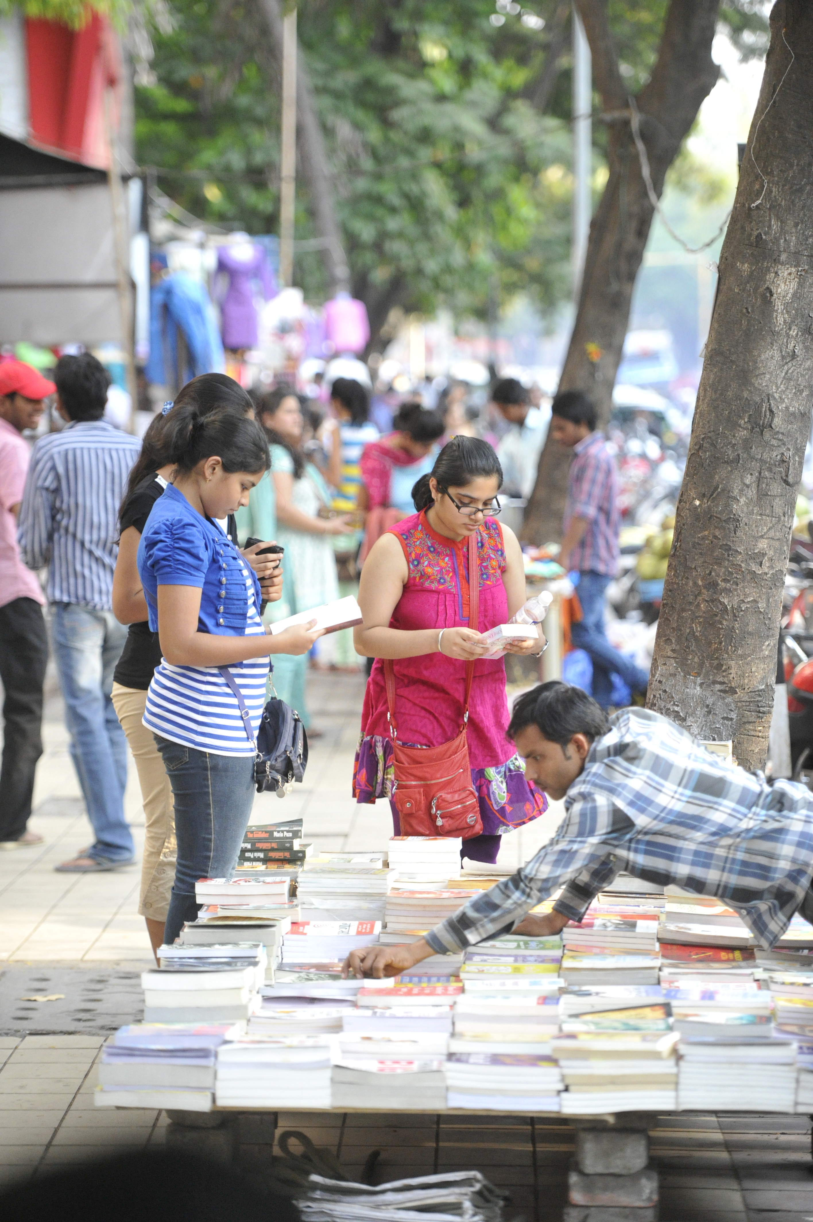 Shop, the street smart way in Pune