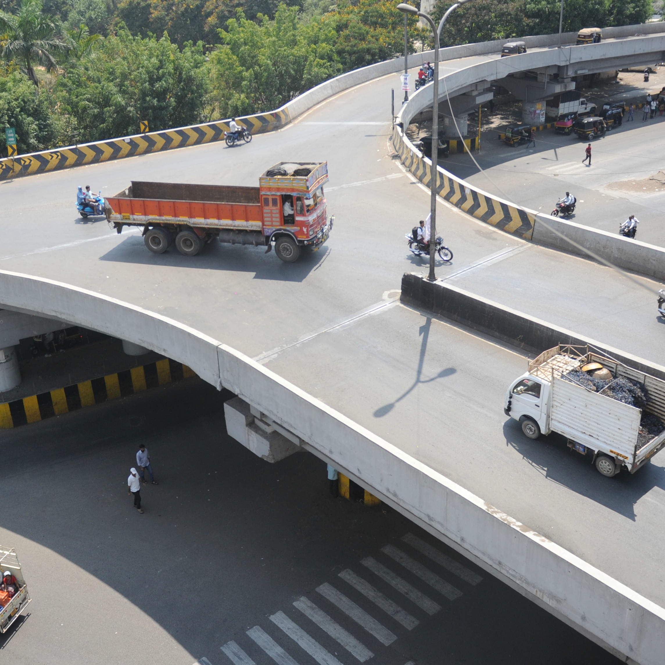 Hadapsar-flyover-magarpatta