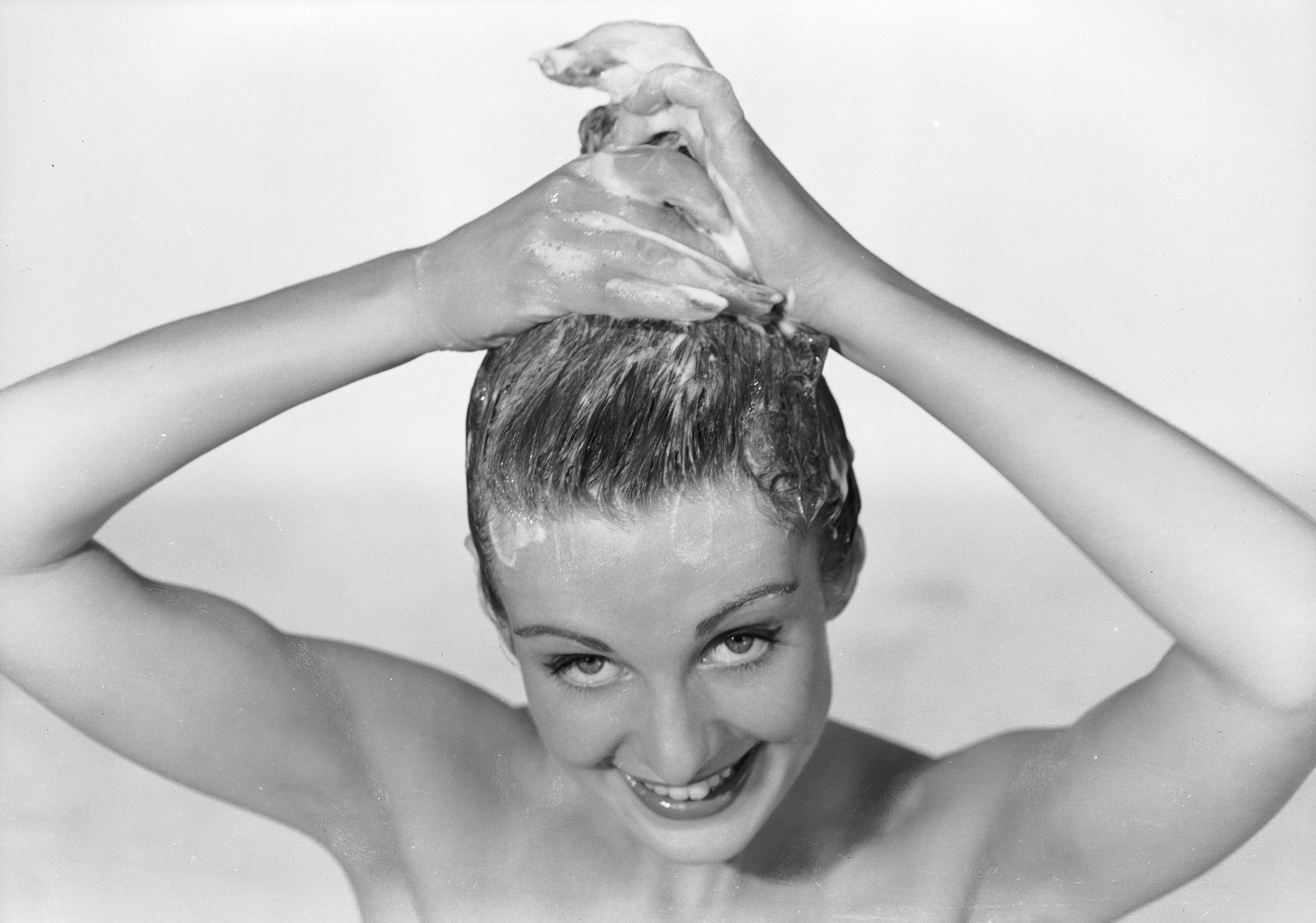 How To Wash Your Hair