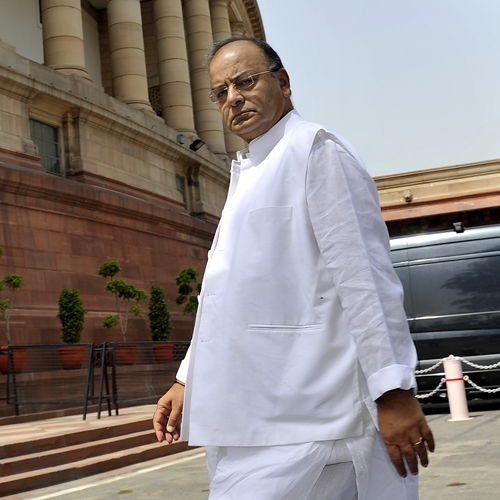 Arun Jaitley tables Economic Survey 2013-14 in Parliament: Major.