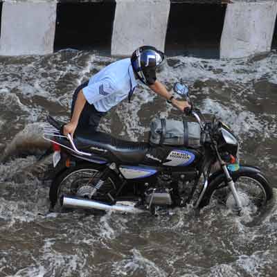 Mumbai hit by heavy rains, waterlogging reported at several places.