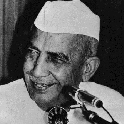 The Centre&#39;s decision reportedly to reject the proposal for a memorial to former prime minister the late Chaudhary Charan Singh was an insult to all the ... - 274529-charan-singh