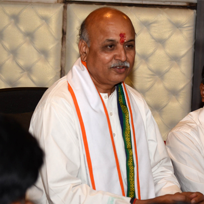 VHPs Praveen Togadia demands stipend for priests instead of Imams.