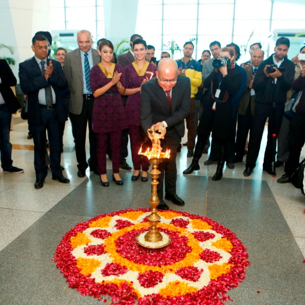 Vistara takes off with inaugural Delhi-Mumbai flight - 600 x 600 jpeg 155kB