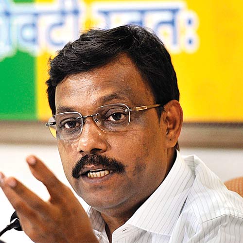 Vinod Sawant News - Shopkeepers should speak in Marathi, says BJP Minister Vinod Tawde - 301244-272582-vinod-tawde