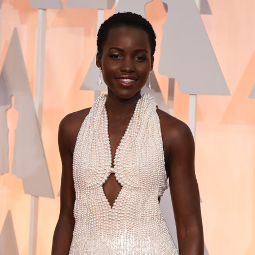 Lupita Nyong'o has an oops moment on Oscar stage - 500 x 500 jpeg 177kB