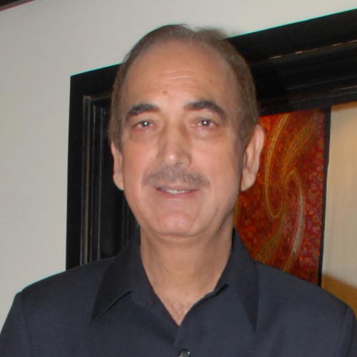 Ghulam Nabi Azad warns PDP against conversions to BJP | Latest.