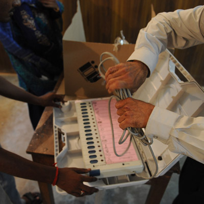 EC issues notice to six political parties including AAP for not.