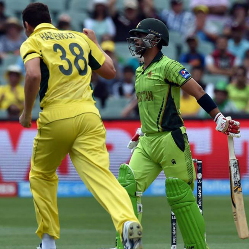 World Cup 2015: Australia down Pakistan, will clash with India in.